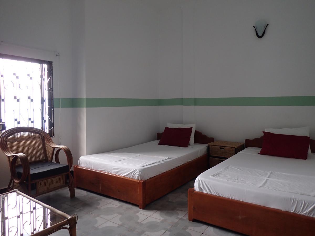Lazy Gecko Guesthouse Phnom Penh Exteriör bild